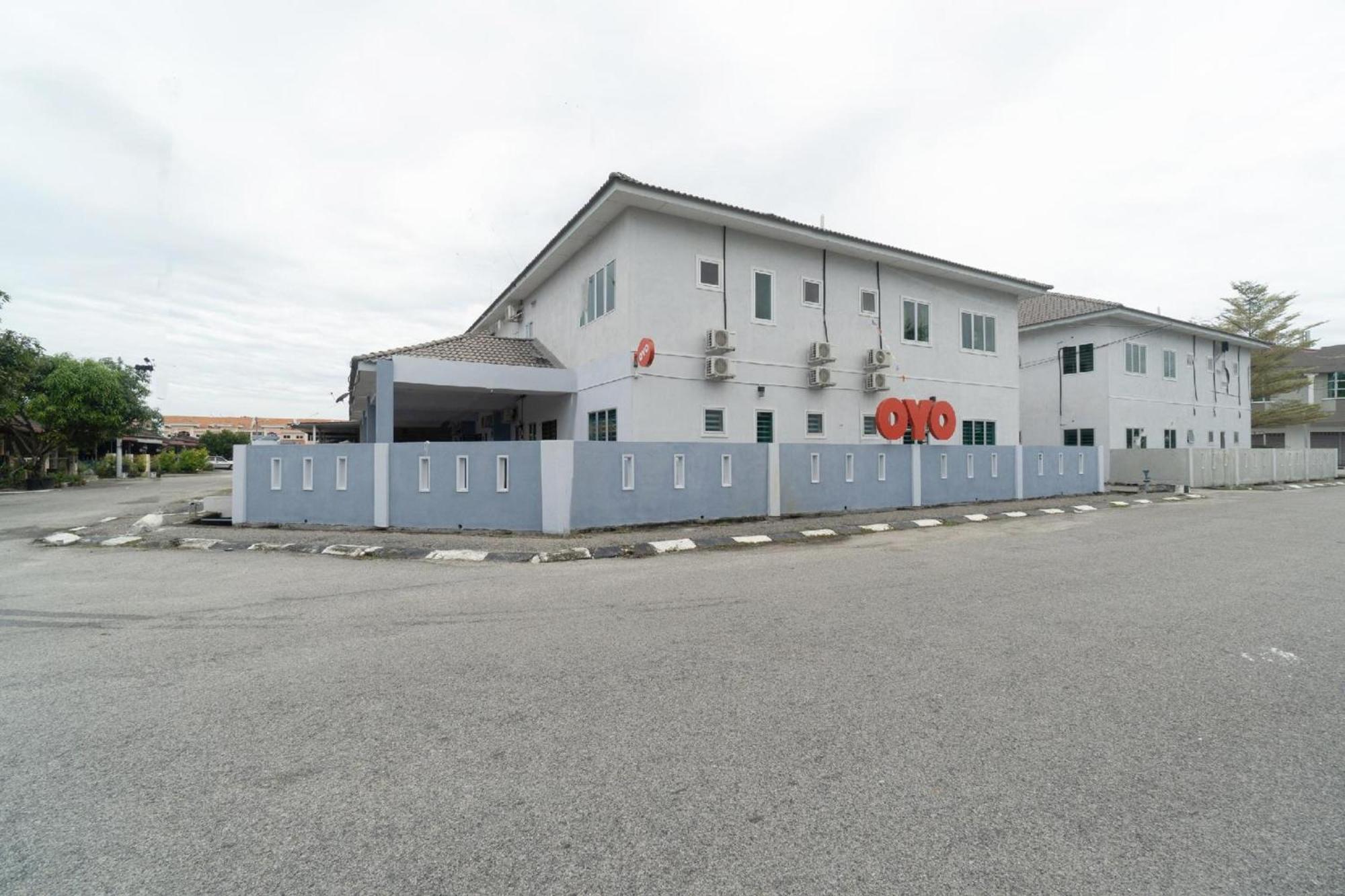 Oyo 91089 Motel Fasa 2B 세리 만중 외부 사진